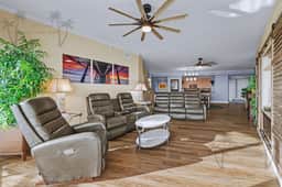 Beautiful Sea Breeze 1011 Penthouse, Corner Unit Overlooking the Gulf! - Image 2
