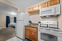 Oak Shores Studio 4 | Just a Short Walk to the Beach! - Image 5