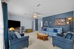 Cozy Home on Jessica Drive! - Image 4
