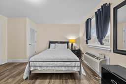 Oak Shores Studio 13 | Just a Short Walk to the Beach! - Image 3