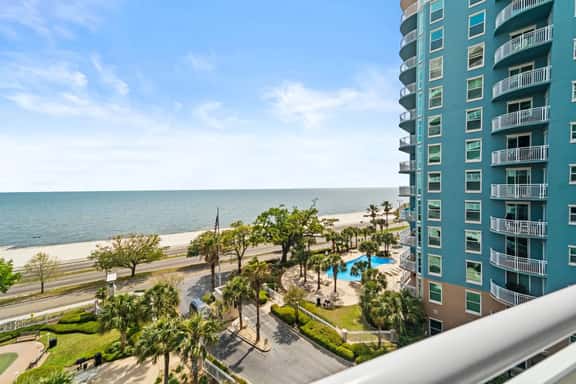 Legacy Tower I 607 | Overlooking the Beautiful Gulf! - Image 1