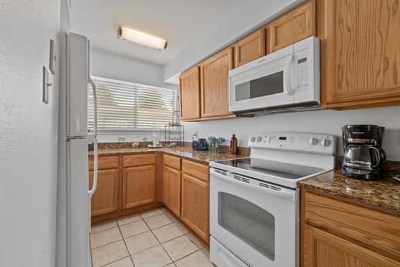 Oak Shores 61 | 2 Bedroom in the Heart of Biloxi! - Image 1