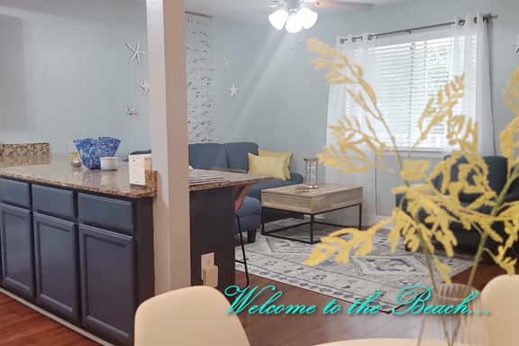 Oak Shores 157 | Just a Short Walk to the Beach! - Image 1
