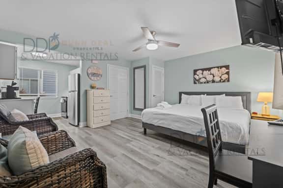 Oak Shores Studio 15 | Just a Short Walk to the Beach! - Image 1
