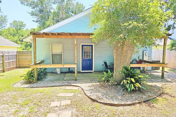 Cozy Home on 24th Street! - Image 1