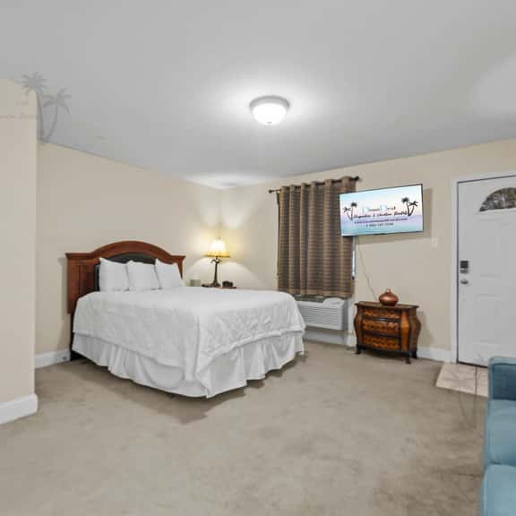 Oak Shores Studio 39 | Just a Short Walk to the Beach! - Image 1