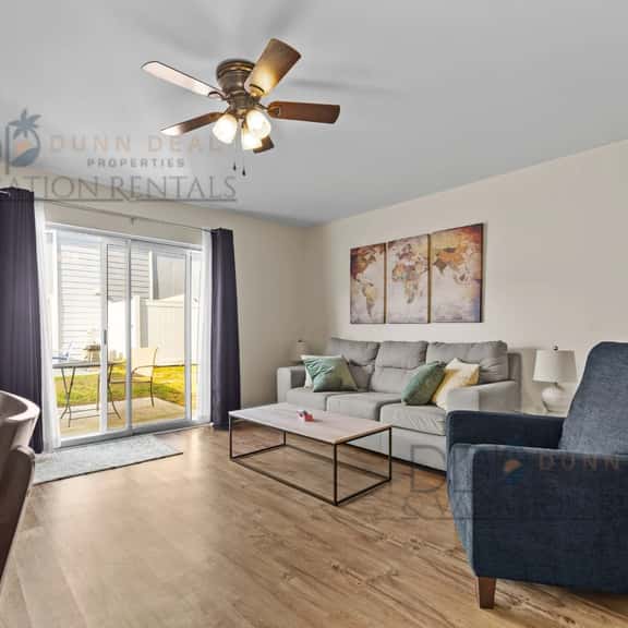 Oak Shores 130 | 2 Bedroom in the Heart of Biloxi! - Image 1
