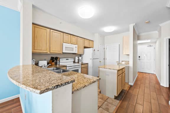 Legacy Tower I 607 | Overlooking the Beautiful Gulf! - Image 4