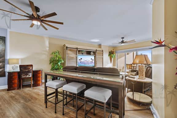 Beautiful Sea Breeze 1011 Penthouse, Corner Unit Overlooking the Gulf! - Image 3