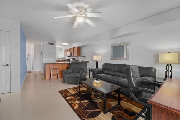 Oak Shores 61 | 2 Bedroom in the Heart of Biloxi! - Image 2