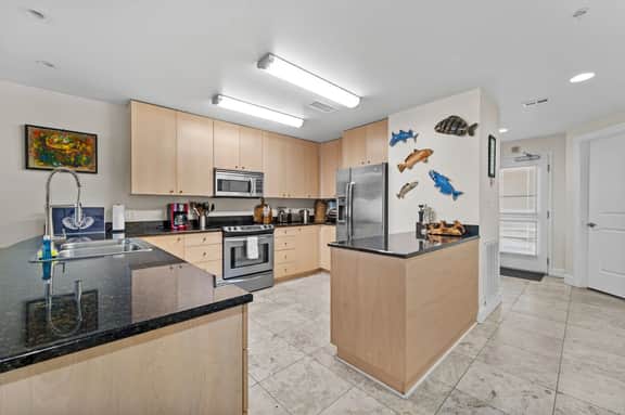 Sea Breeze 704 | Condo Located Directly on the Beach! - Image 5