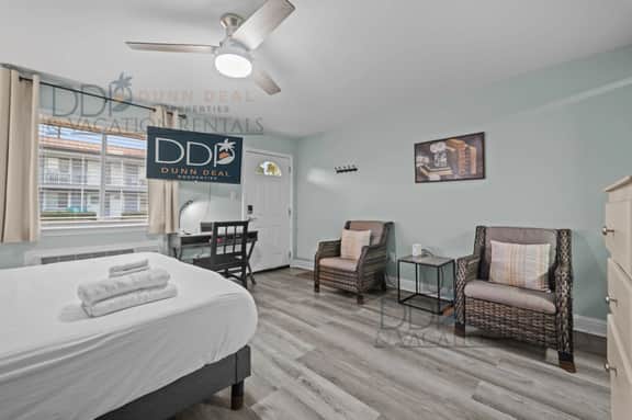 Oak Shores Studio 15 | Just a Short Walk to the Beach! - Image 3