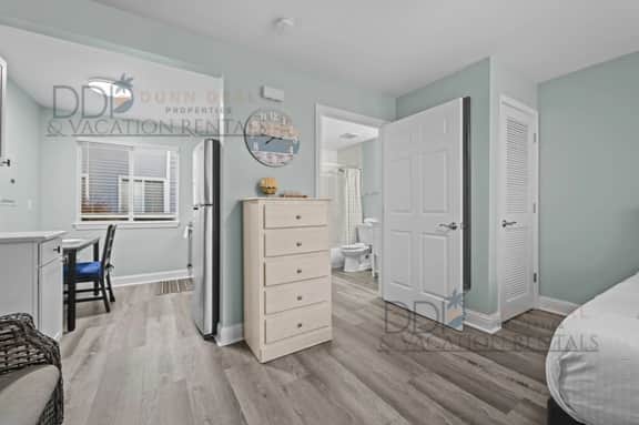 Oak Shores Studio 15 | Just a Short Walk to the Beach! - Image 4