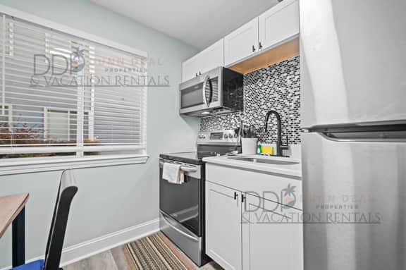 Oak Shores Studio 15 | Just a Short Walk to the Beach! - Image 5
