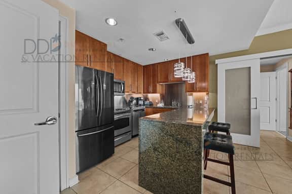 Ocean Club 402 | Enjoy Views of the Gulf! - Image 3