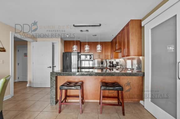Ocean Club 402 | Enjoy Views of the Gulf! - Image 4