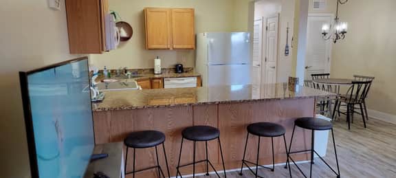 Oak Shores 155 | First Floor Unit, Just a Short Walk to the Beach! - Image 5