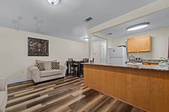 Oak Shores 129 | Just a Short Walk to the Beach! - Image 3