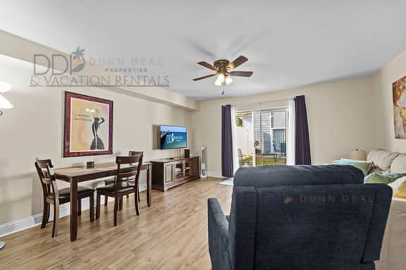Oak Shores 130 | 2 Bedroom in the Heart of Biloxi! - Image 3