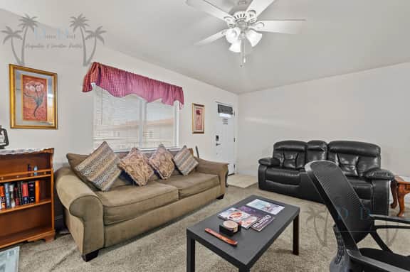 Oak Shores 115 | Just a Short Walk to the Beach! - Image 3