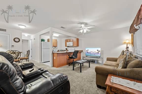 Oak Shores 115 | Just a Short Walk to the Beach! - Image 2