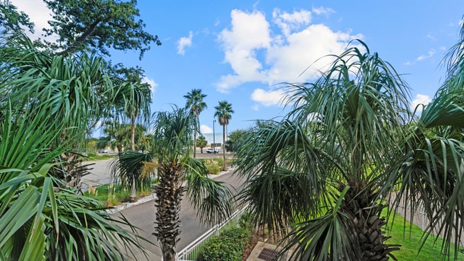Gulf View Condo Rentals in Biloxi, MS